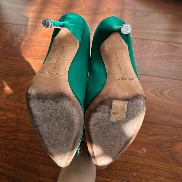 Manolo Blahnik Green Satin Hangisi Pumps. Size 7. Authentic!!! - Picture 10 of 16